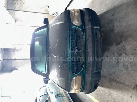 2000 Ford Explorer