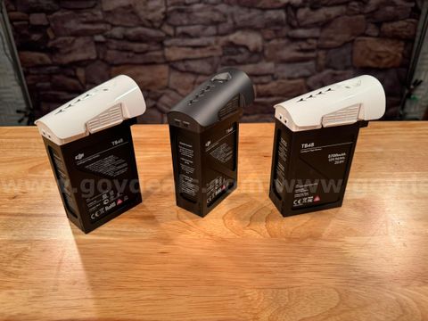 DJI Inspire 1 drone (MDC 93628) & DJI Zenmuse X5 Camera with Olympus 45mm F1.8 Lens (MDC96123)
