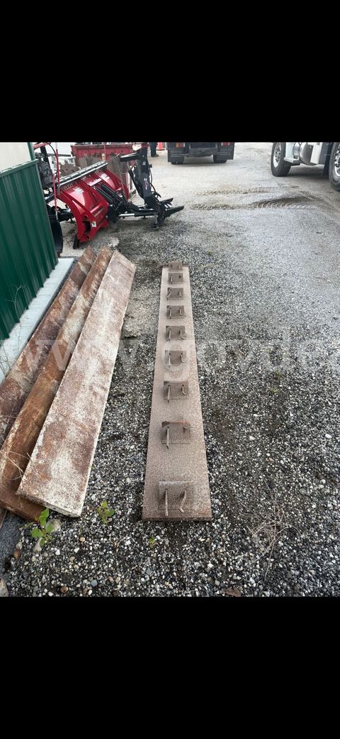 Concrete Forms, Space Holders