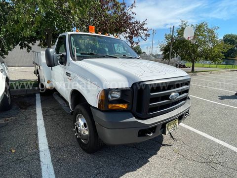 2007 Ford F-350 Super Duty XL DRW 4x4 Utility Truck