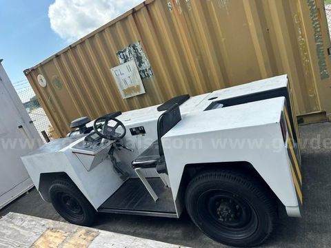 Tow Tractor, Aircraft (Diesel), 5000 Dbp