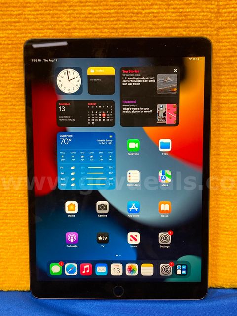 (1) Apple iPad Air (3rd Generation)- 64GB Storage, OS: 15.4.1 [MUUJ2LL/A]