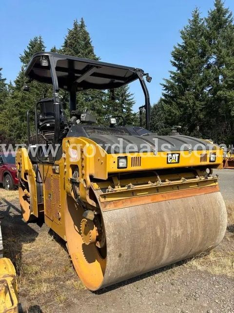 2012 CAT CB54B Roller