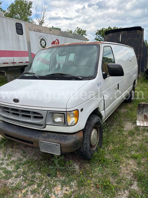 2000 Ford Econoline E150