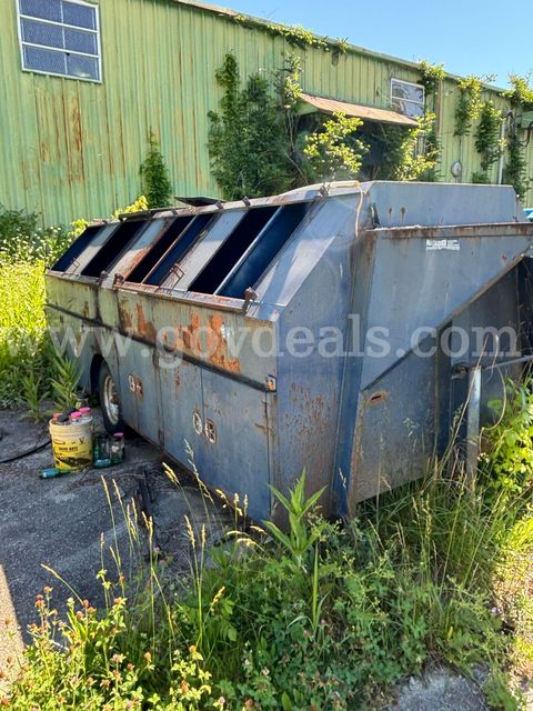 Gooseneck Recycling Trailer