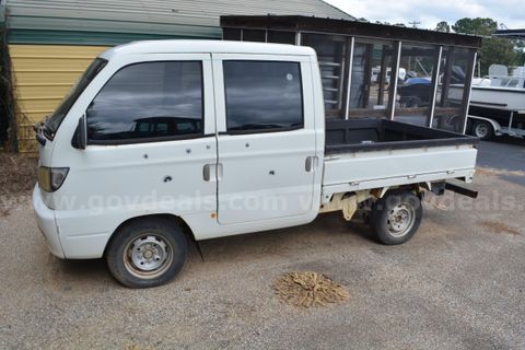 2008 Hafei Motor Ruiyi 4-Door Utility Truck