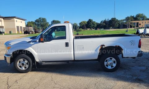 2011 Ford F-350 SD 4WD 2-DR, 6.2L V8 OHV 16V
