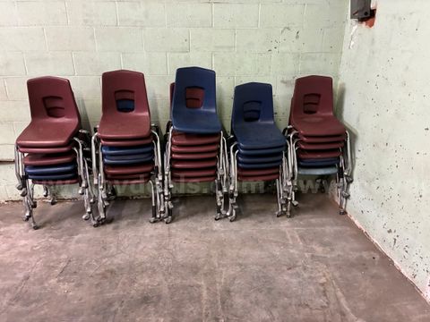 30 Rolling Chairs