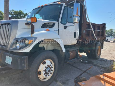 2010 International 7400 Dump Truck