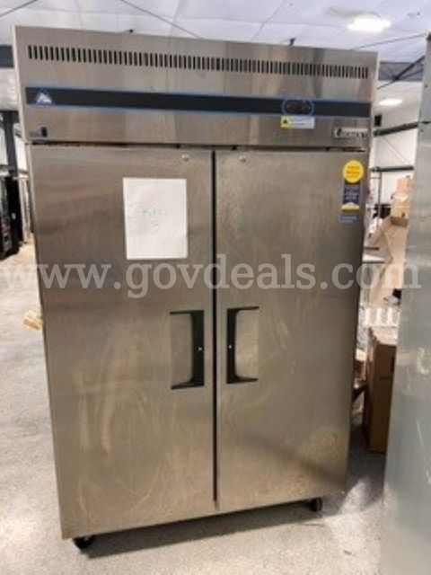 Refrigerators 1 Lot