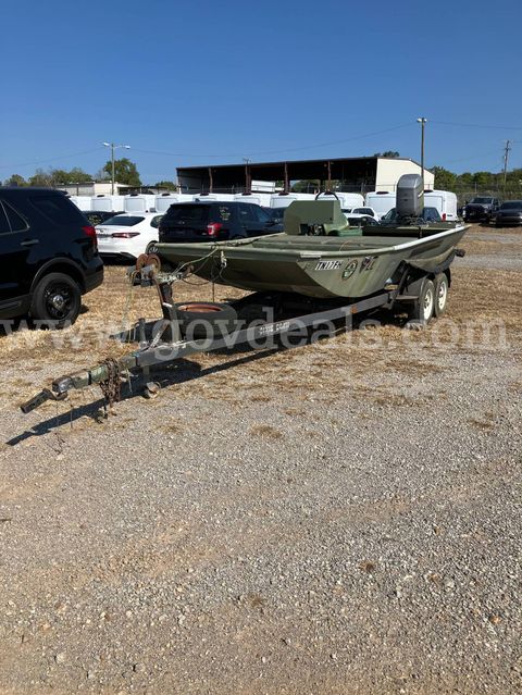 1988 Schaffer 17' Jon Boat