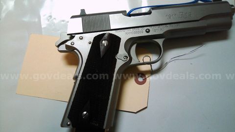 Lot of 4 used handguns ( Glock, Remington, & Kel-Tec)