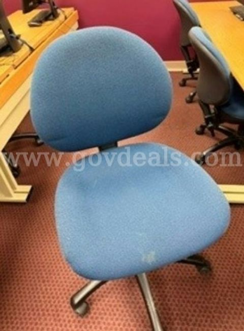 LOT of Computer Desks & Chairs