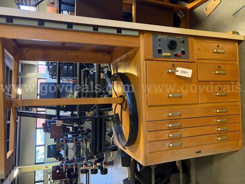 MSU Lot # 9317- Work Station