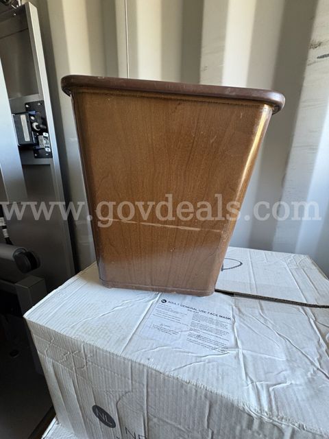 Waste bin