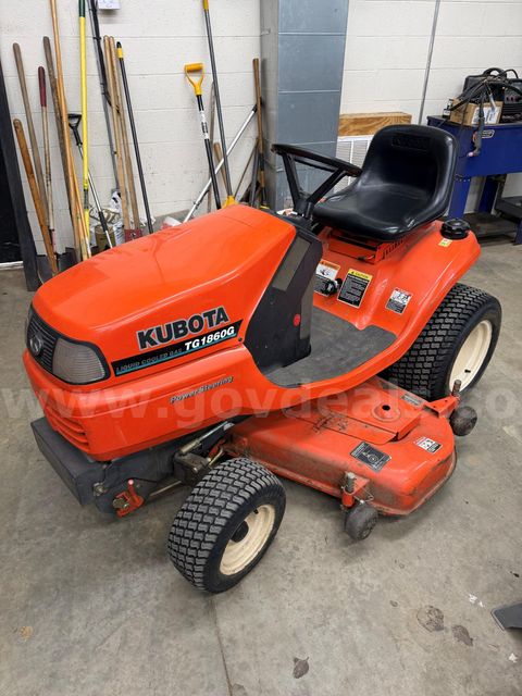 Kubuto Lawn Tractor
