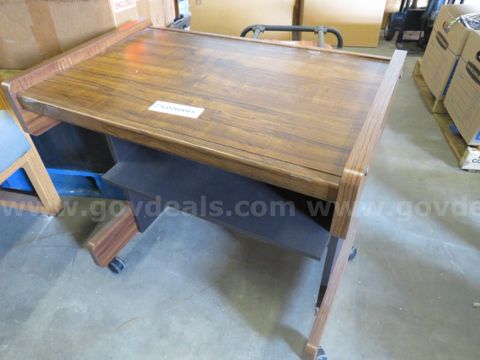Small Computer Desk