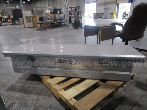 Truck Bed Toolbox (C)