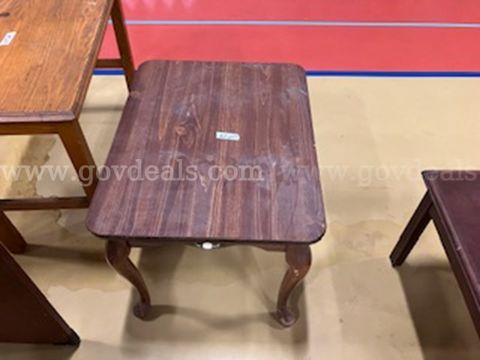 one end table (AGO-HYCA)