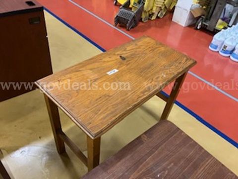 one tall table (AGO-HYCA)