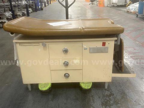 Enochs Exam Table