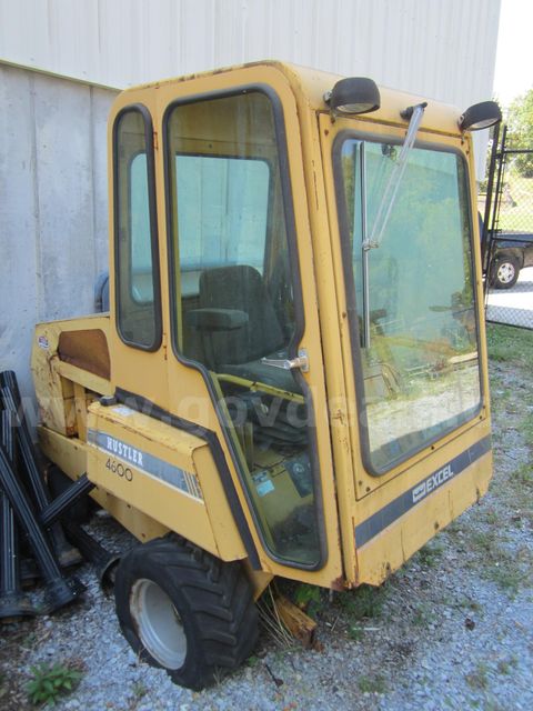 Hustler Excel 4600 Turf Tractor For Parts Lot 944