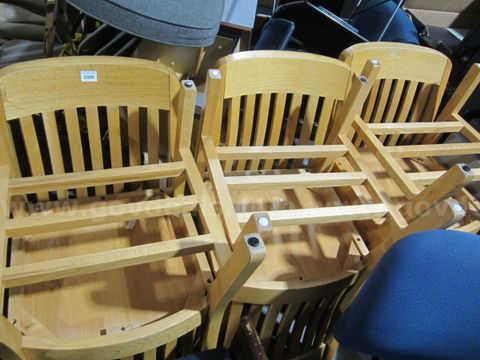 (6) Oak Chairs Lot 1009