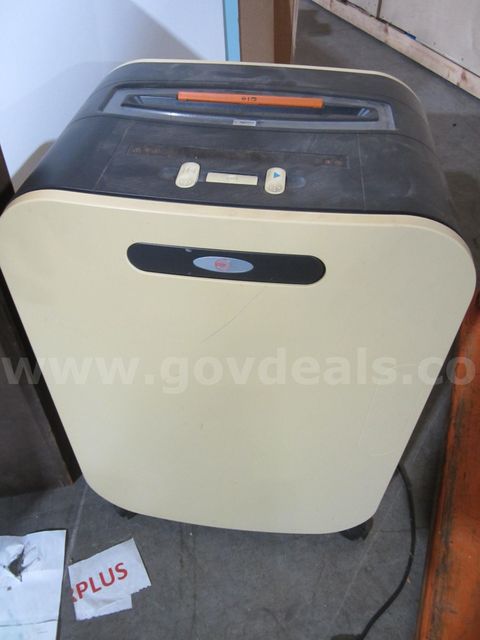 Paper Shredder Lot 1013