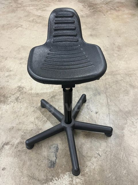 Ergo-Ease Model 52030 Adjustable Sit-Stand Stool