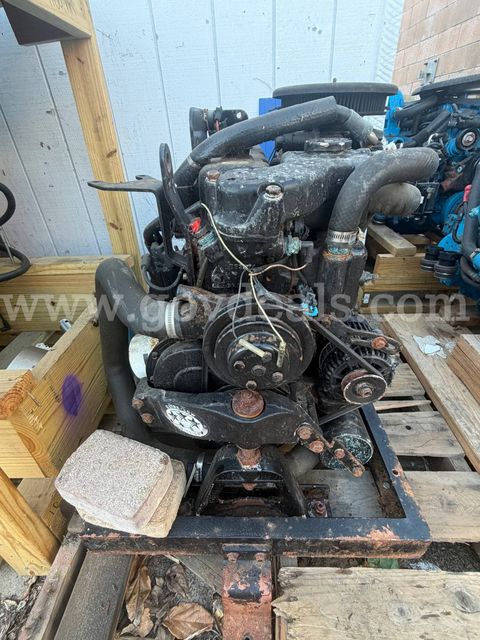 Crusader 5.7 and Mercury 3.0 motors, 2x velvet drive 50:1 transmissions