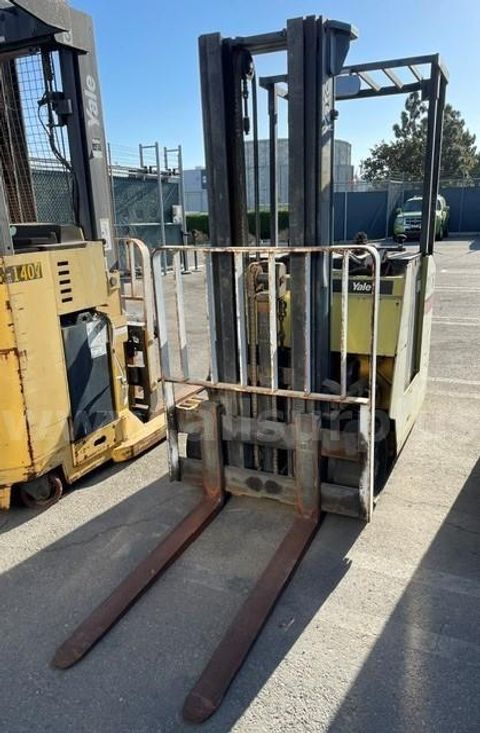 Yale ESC040 Stand Up/Reach Forklift (2598483) Huntington Beach, CA