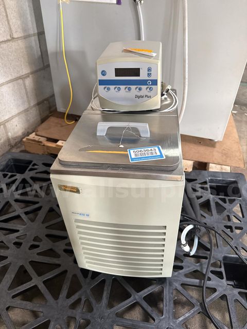 Thermo Fisher Neslab RTE 10 Recirculating Chiller, Digital Plus, 115V, 7L Bath, 350W Cooling