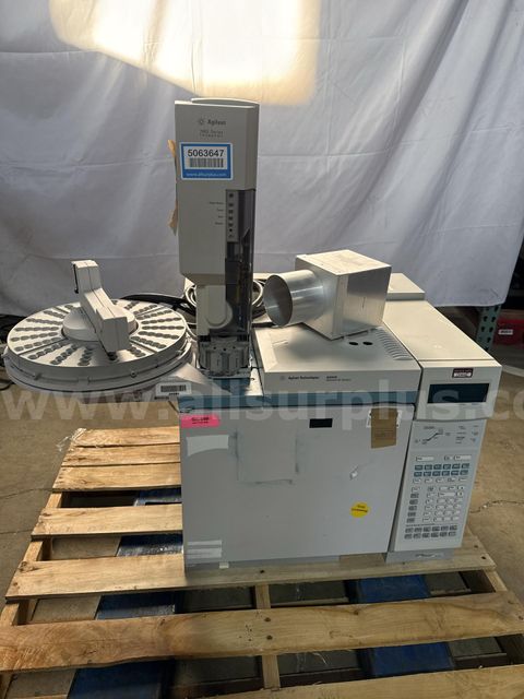 Agilent 6890N Gas Chromatograph w/ 7683 Autosampler, GC Serial US10341013