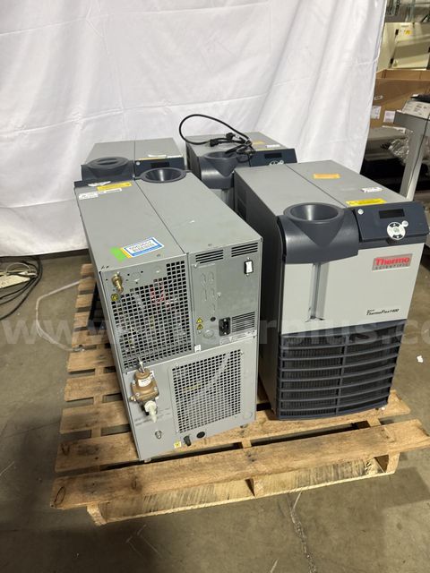 4ea Thermo Fisher ThermoFlex 1400 Recirculating Chiller, 4750 BTU/hr, Digital Display, R134a, 115V