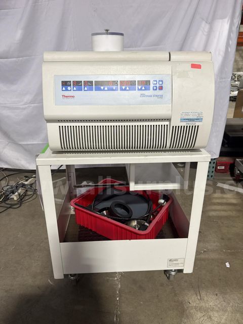 Thermo Fisher Contifuge Stratos Benchtop Refrigerated Centrifuge, 17,000 RPM, 25,040 g, 400 ml Capacity