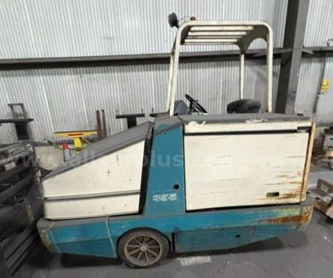2013 Tennant S55 Sweeper