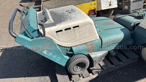 Tennant 3640 Walk-Behind Floor Sweeper
