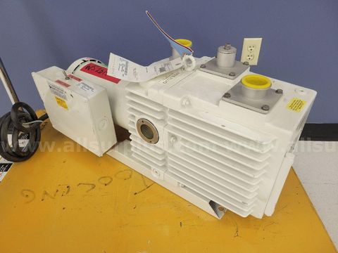 Leybold D30AC Vacuum Pump