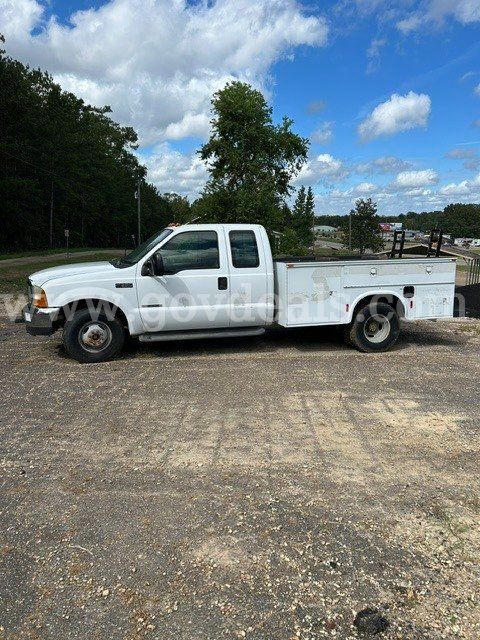 2001 Ford F350 Super Duty Crew Cab