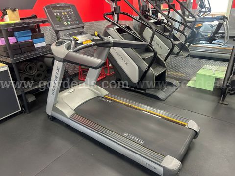 Commercial Matrix T-5X-07-C Treadmill