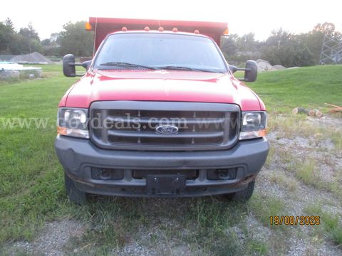 2004 Ford F-550 Regular Cab 2WD DRW