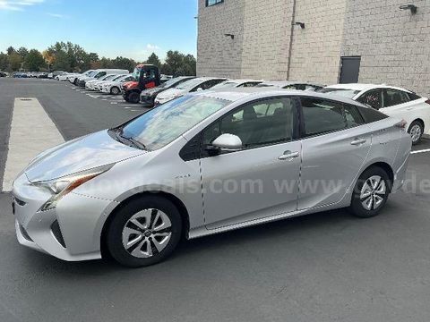 2017 Toyota Prius Ii 4 Door Hybrid Sedan -- Unleaded/Electric