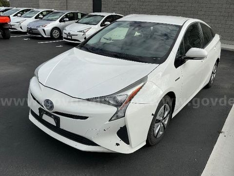 2018 Toyota Prius Ii 4 Door Hybrid Sedan -- Unleaded/Electric