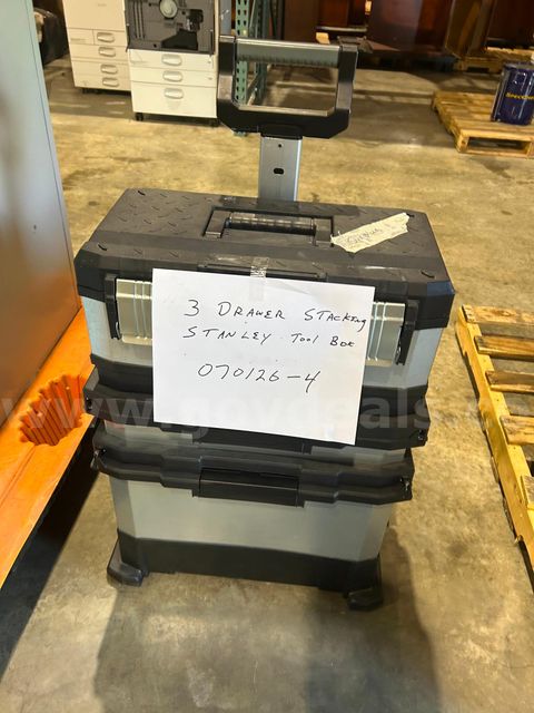 Stanley, 3-Drawer Stacking Toolbox on cart