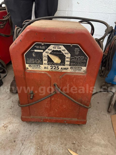 Lincoln Electric AC-225 Stick Welder