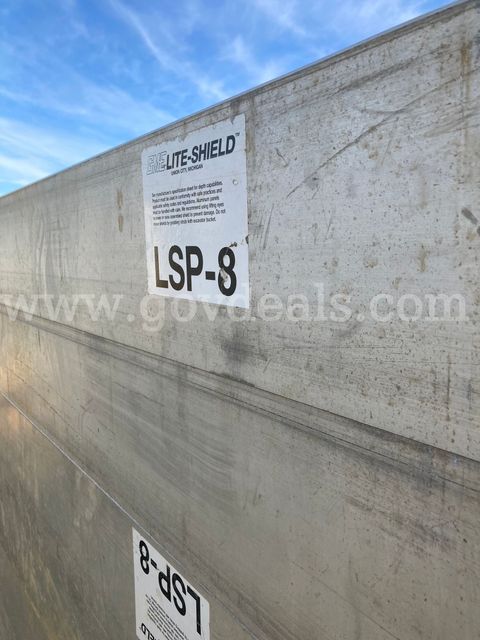 GME Lite-Shield Aluminum Trench Shoring Panels – 18/EA, 24" × 8' (LSP-8) with Spreaders & Pins