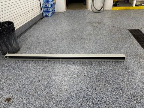 8'7" Electronic Projector Screen