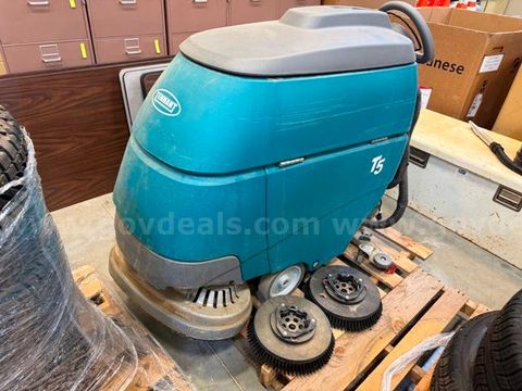 Tennant T5 Floor Sweeper/Cleaner