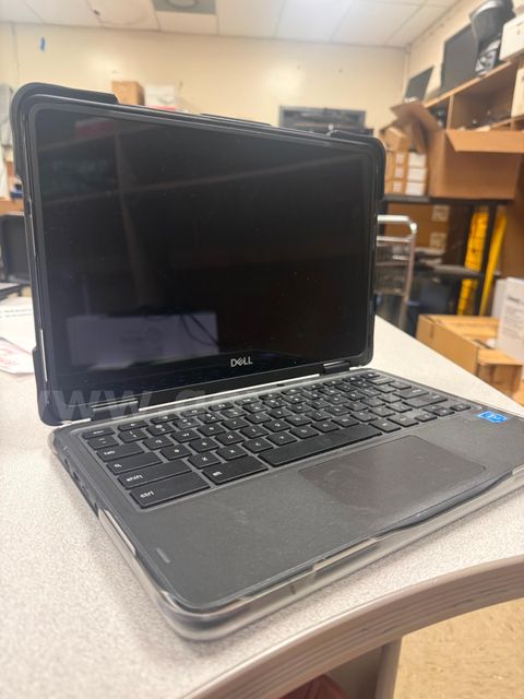 Lot of 25 Dell 3100 2-in-1 Chromebooks