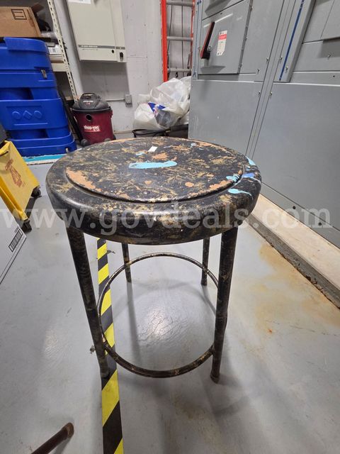 Metal Stool 2' high